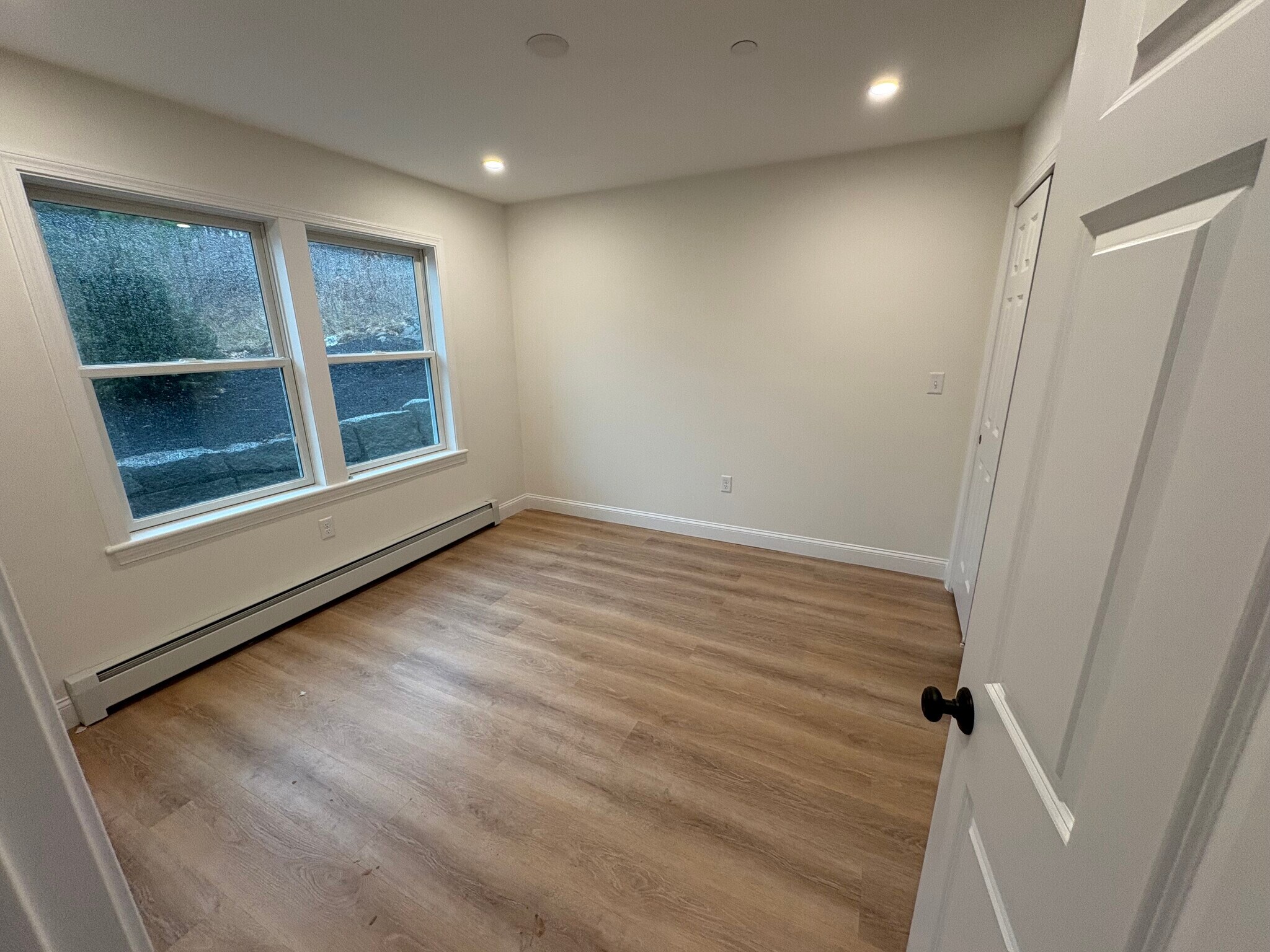 Building Photo - 154 Granite St