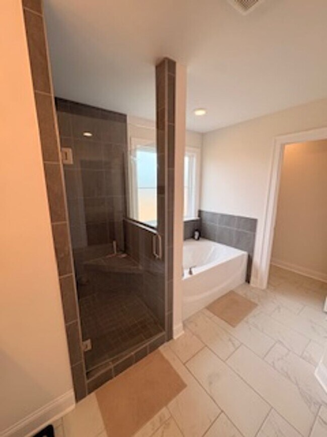 Building Photo - Available March!