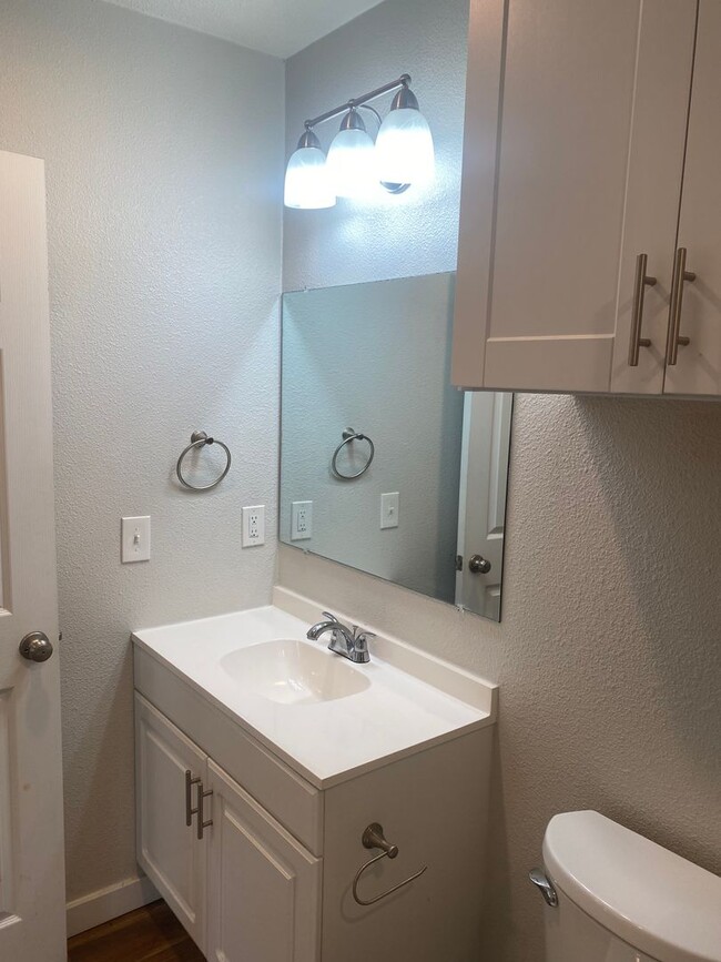 Building Photo - 1 Bed, 1 bath single story ADU in Central ...