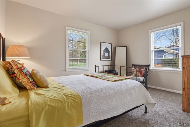 Building Photo - 3862 State St