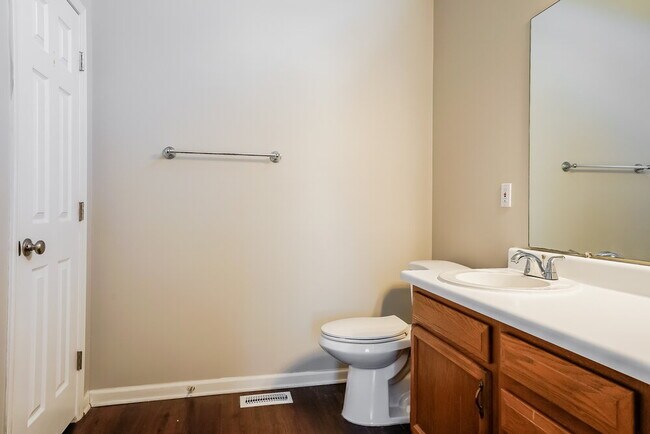 Building Photo - 1501 Poplar Ridge Rd