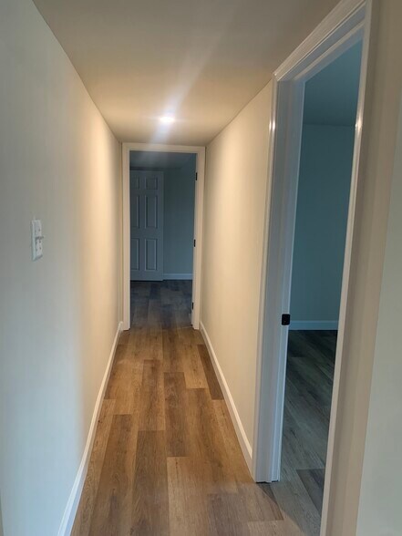 Building Photo - 9218 Cooks Point Ct