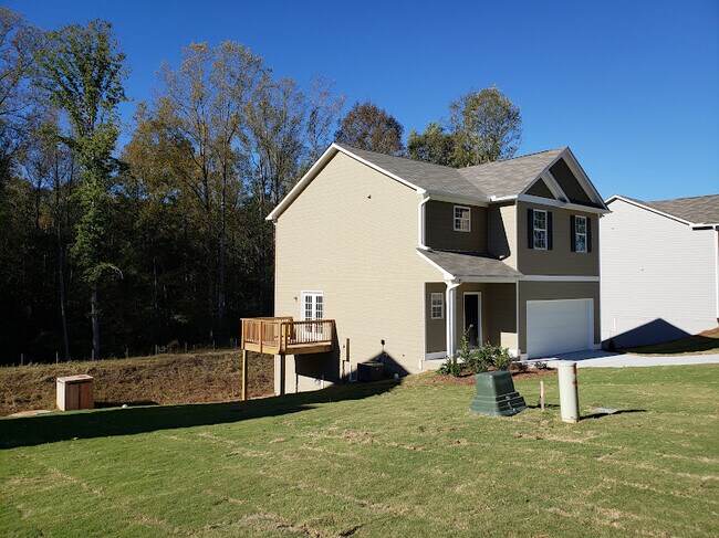 Building Photo - 376 Katie Ln