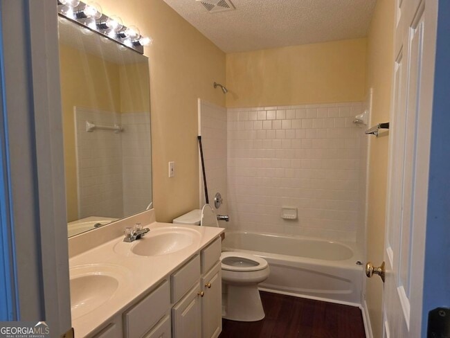 Building Photo - 4314 Shillham Ct