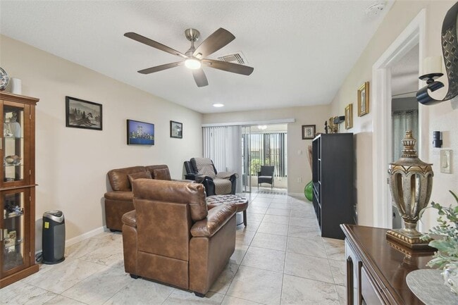 Building Photo - 8130 Braddock Cir