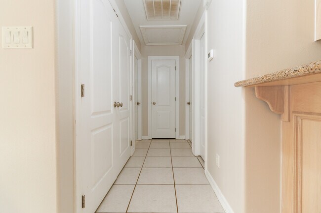 Building Photo - 3612 Zelma St