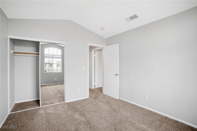 Building Photo - 8133 Kentshire Dr