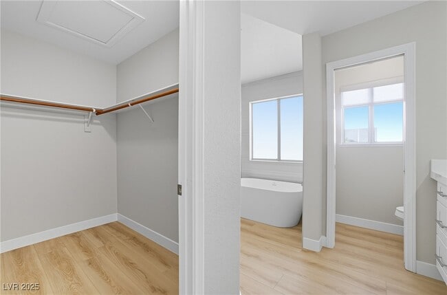 Building Photo - 2736 Crystal Beach Dr