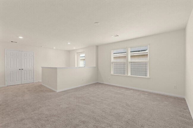 Building Photo - 4822 Hickory Deer Ln