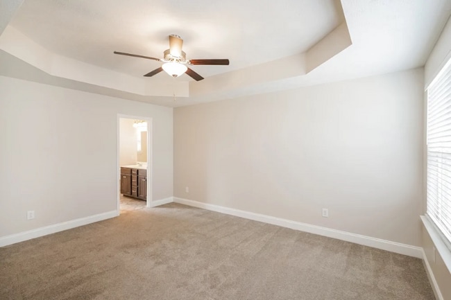 Building Photo - 1073 Berra Dr