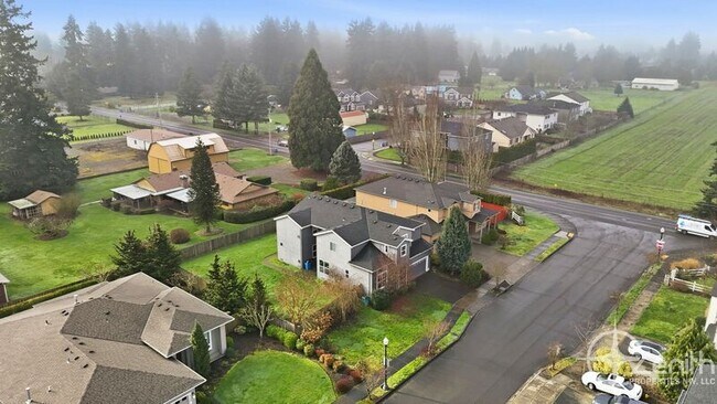 Building Photo - 15205 NE 102nd Way