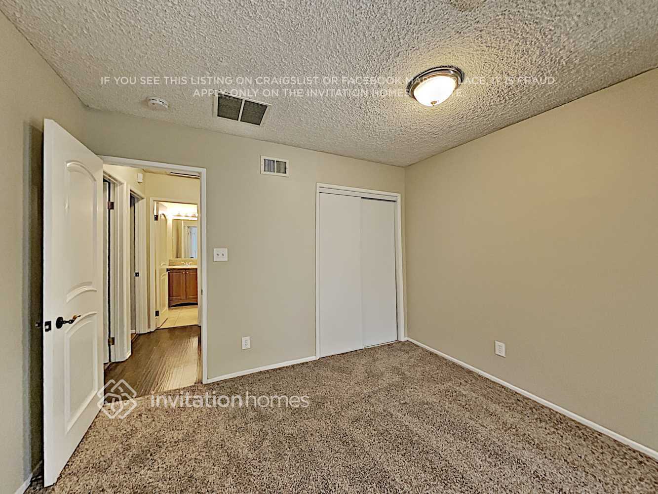 Building Photo - 15804 Mayall St