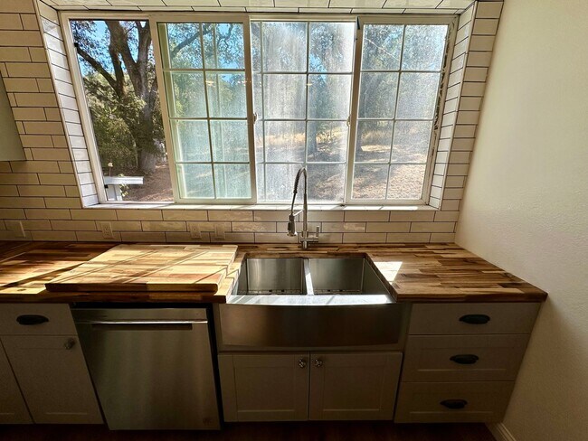 Building Photo - Stunning Renovated 2 Bedroom 2 Bathroom Farm House on 8 Acres