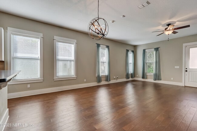 Building Photo - 1228 Willow Ct