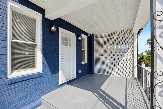 Building Photo - 6131 McMahon St