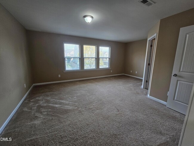 Building Photo - 30 Reunion Ct