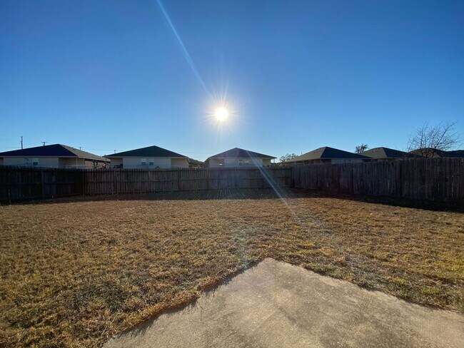 Building Photo - 3103 Yaupon Rd