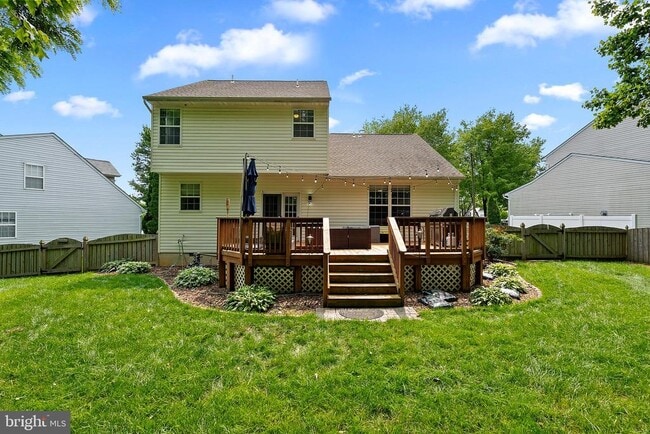 Building Photo - 2355 Albany Way