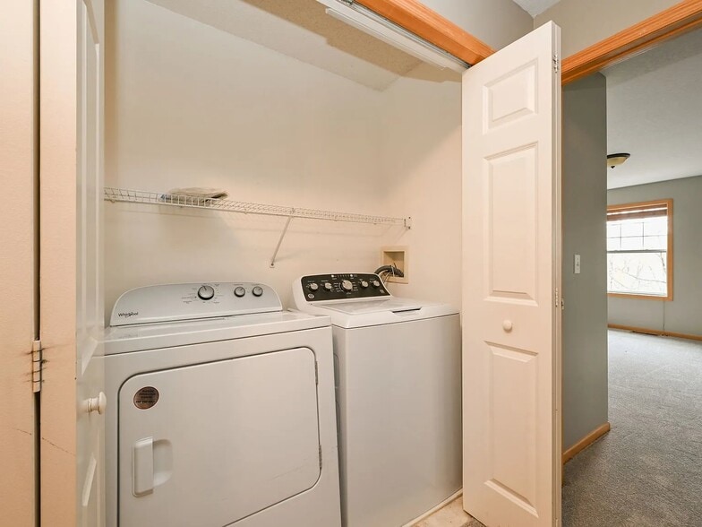 Building Photo - 770 Wisconsin Ave N