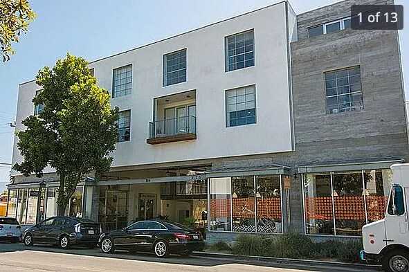 Building Photo - 116 E Yanonali St