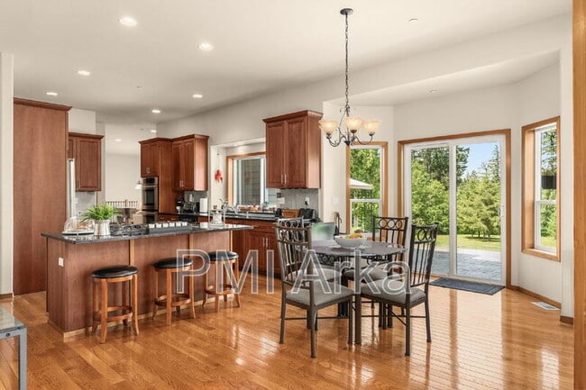 Building Photo - 19703 SE 128th Way