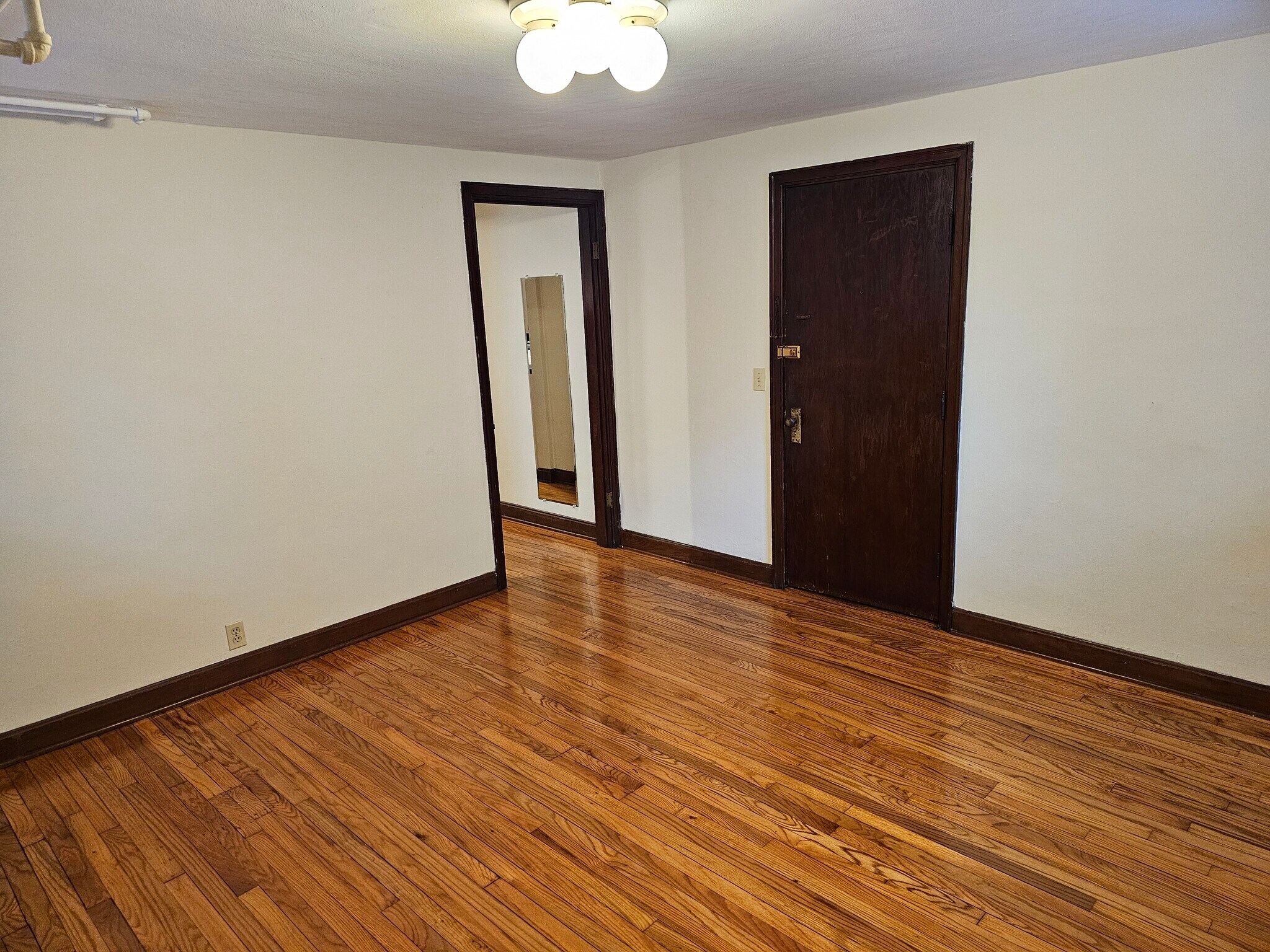 Building Photo - 111 Glenmary Ave