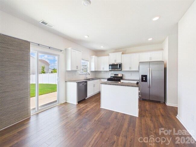 Building Photo - 8185 Kennesaw Dr