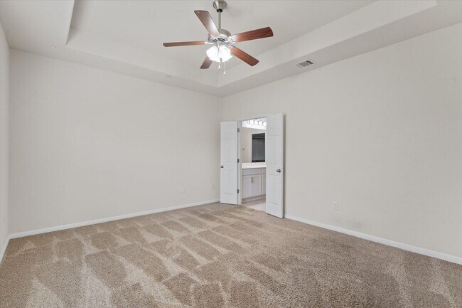 Building Photo - 2304 S Lakeline Blvd