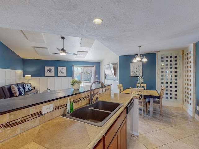 Building Photo - 3010 May Cir SE