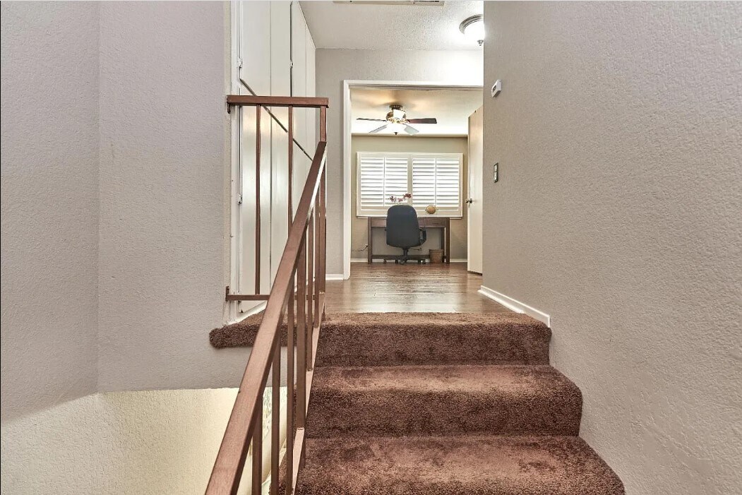 Building Photo - 235 Kenbrook Cir