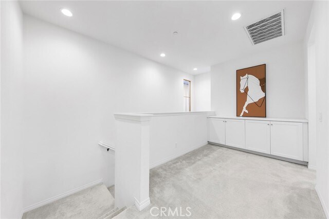 Building Photo - 117 Henson