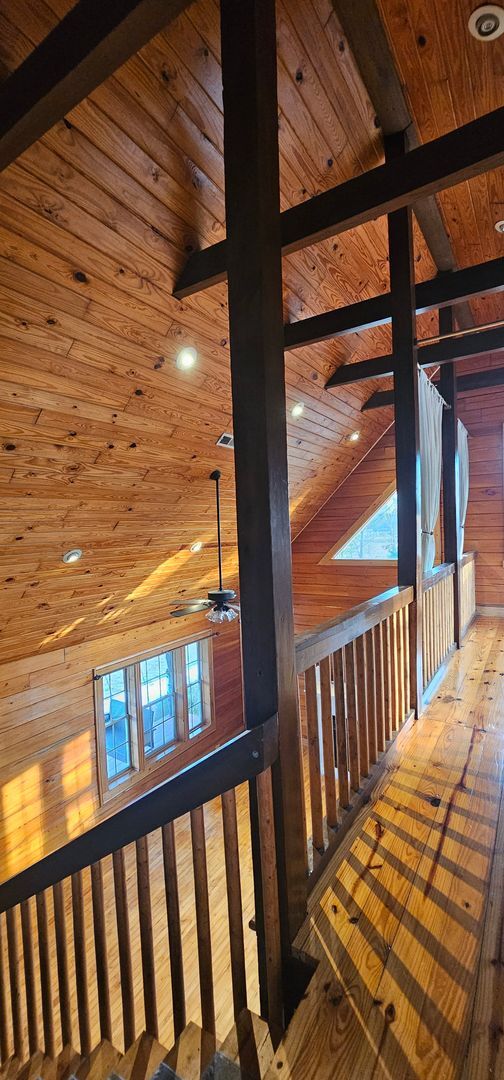 Building Photo - Private Log Cabin Home Peaceful Country Living on Acreage