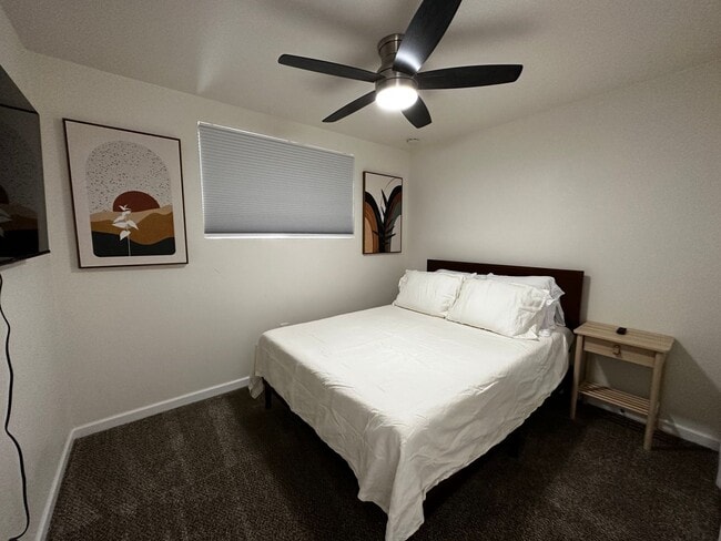 Building Photo - Newly Remodeled 3 bedroom, 2 bathroom home!