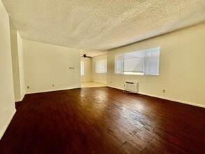 Building Photo - 471 Ballentyne St #49- Large upper 2 bed 2...