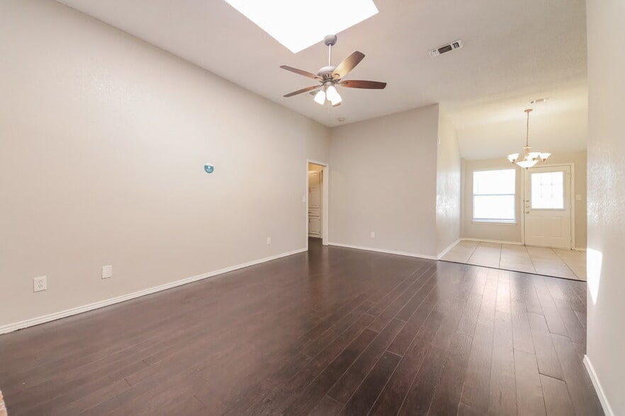 Building Photo - 1426 Ardmore Dr