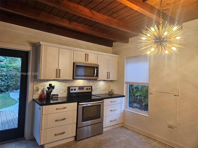 Building Photo - 16 N Marlin Ave