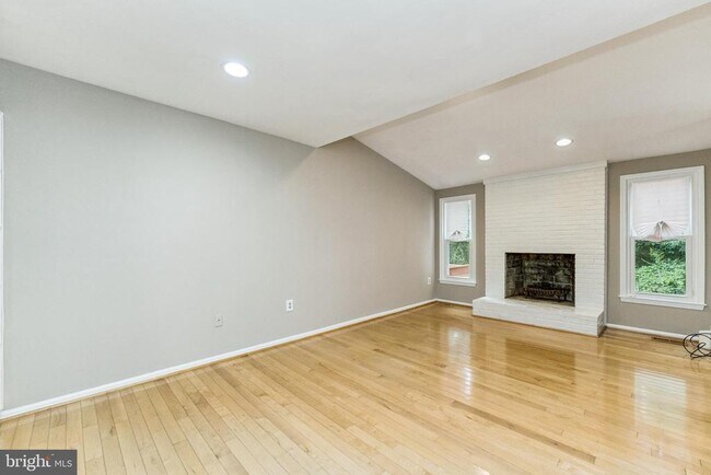 Building Photo - 12220 Tildenwood Dr