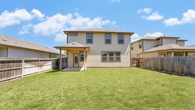 Building Photo - Redland Rd/281 Sienna Subdivision