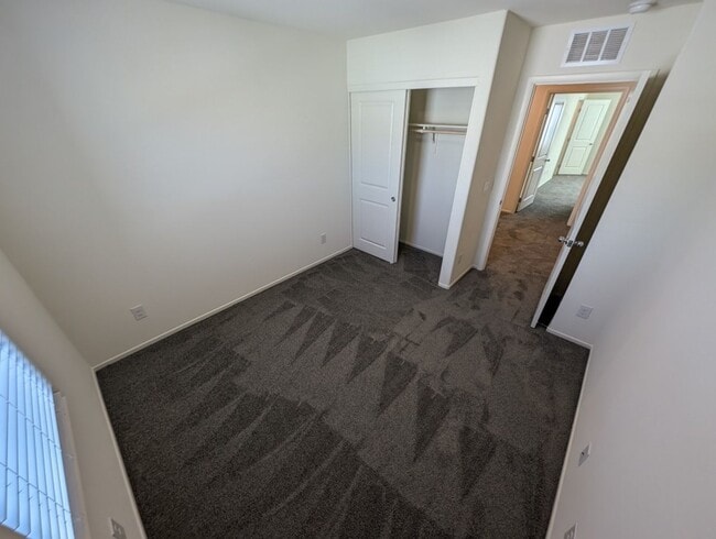 Building Photo - 6153 Aster Gdn St