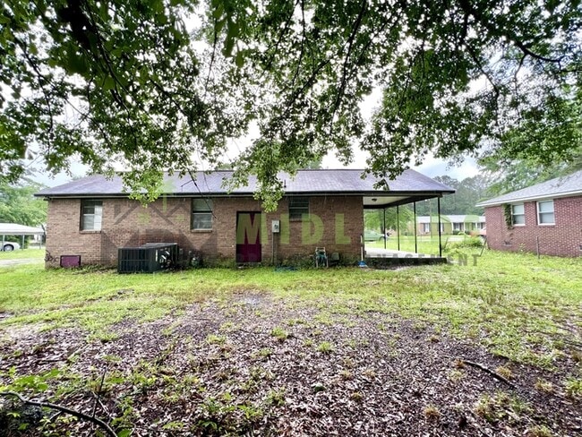 Building Photo - 137 Miranda Rd
