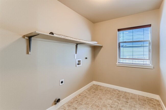 Building Photo - 2514 NW Parnell Terrace