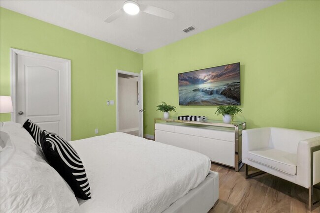 Building Photo - 7850 Oak Reflection Lp