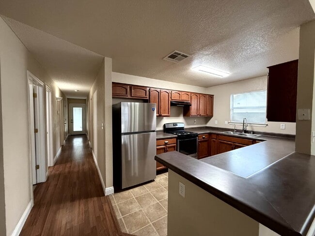 Building Photo - 14036 Volcanic Rock Dr