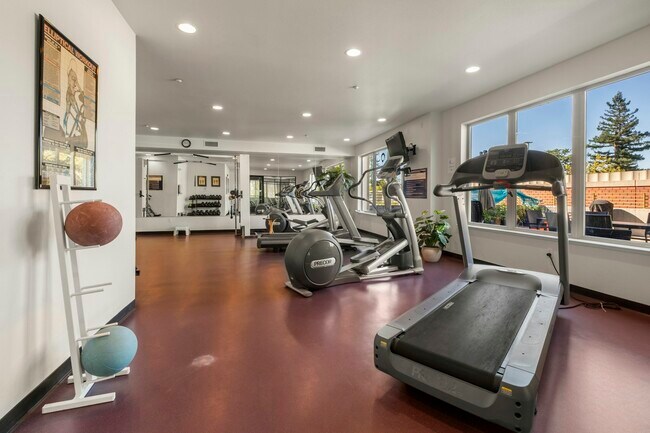 Building Photo - 21 N 2nd St