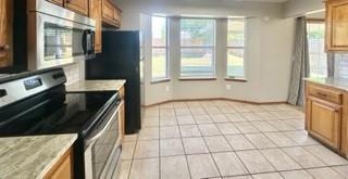 Building Photo - 1804 Victoria Pl