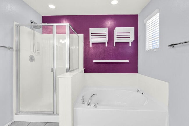 Building Photo - 5725 W Milada Dr