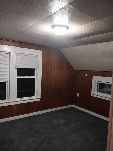 Building Photo - 51 E Summit St