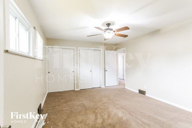 Building Photo - 2721 Bernadette Road