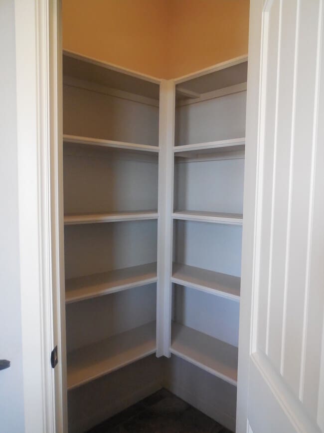 Building Photo - Fully Furnished TWO BEDROOM/ TWO BATHROOM WITH STUDY-