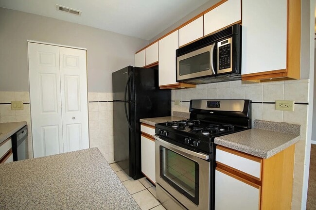 Building Photo - 346 Wilmington Dr